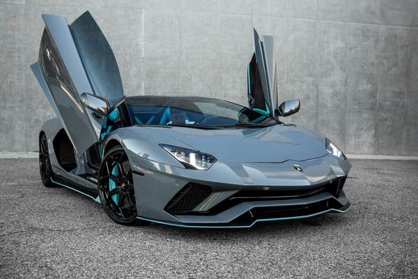 Lamborghini Aventador Blue Ultimae